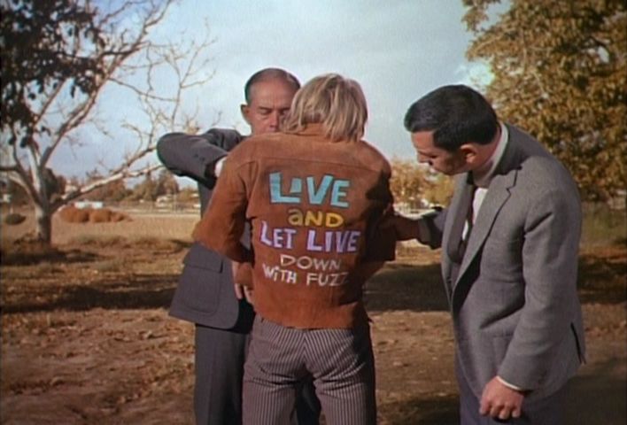 Image of arrestoutside.jpg