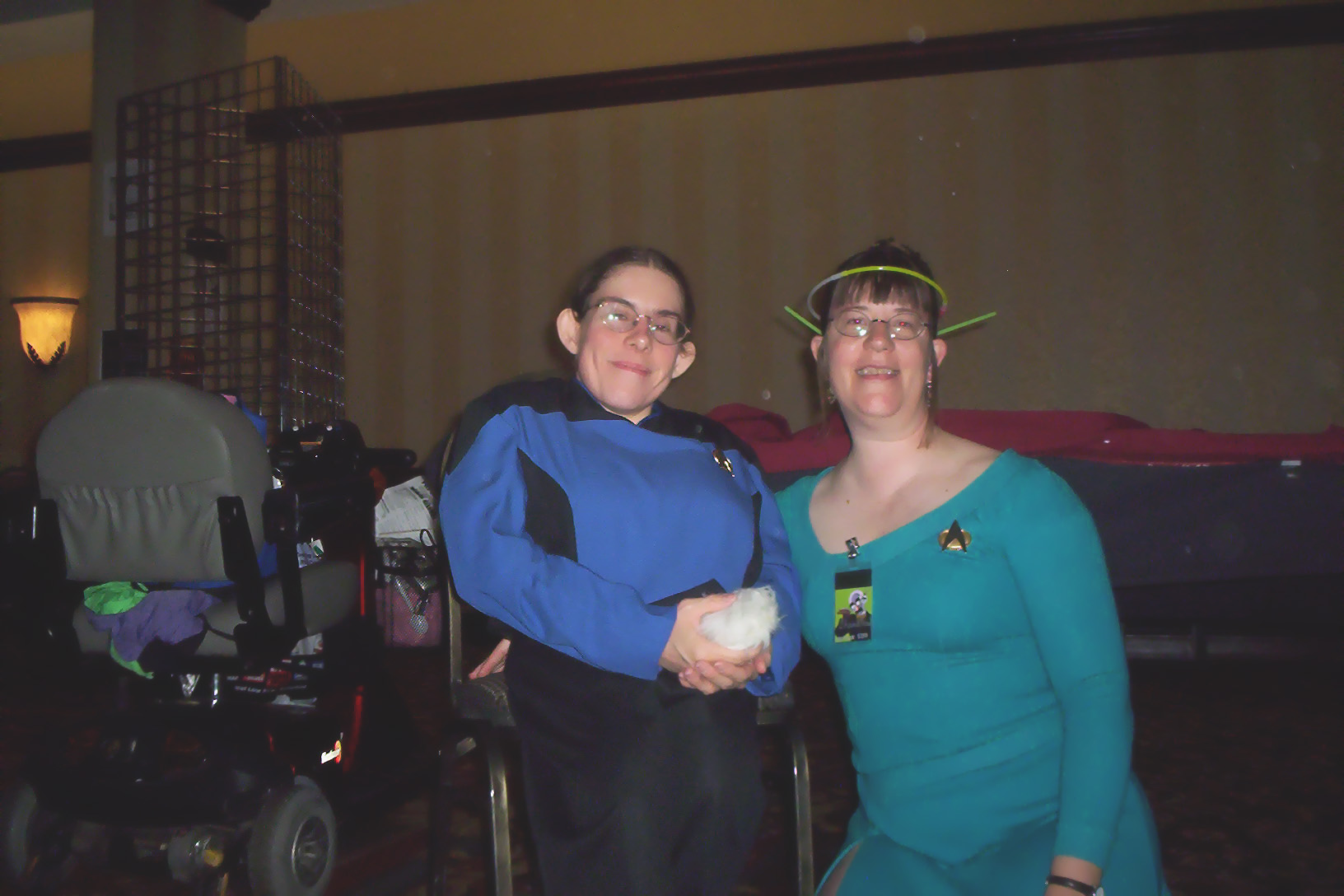 Image of maryhelenandpatti-twotrois.jpg