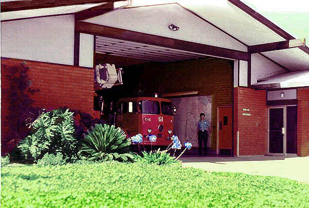 Image of stationdoorup.jpg