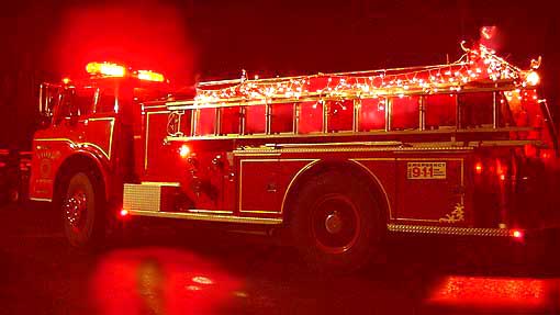 Image of xmaslightsonfireenginered.jpg