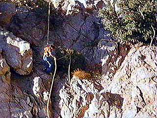 Image of rosajohnnyrappel.jpg