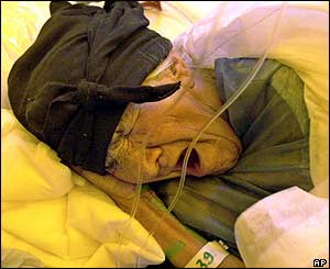 Image of trappedoldwoman.jpg