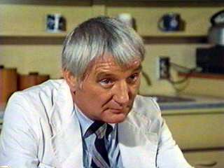 Image of joecloseattableleft.jpg