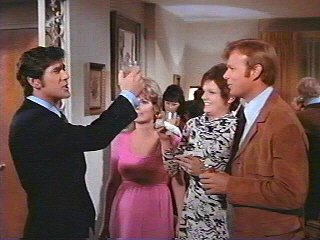 Image of kelroyjoanneatparty.jpg