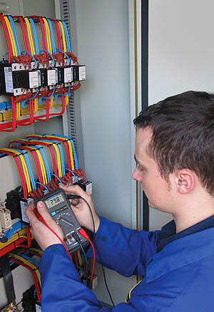 Image of maintenance_engineer.jpg