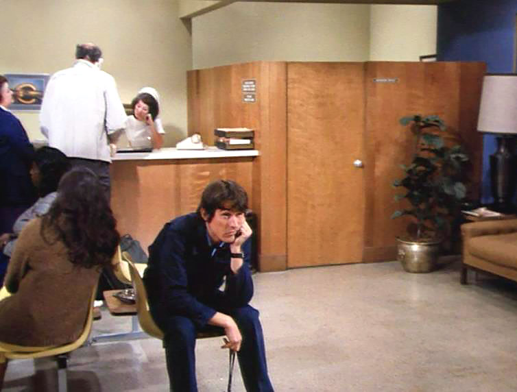 Image of rampartwaitingroomgage.jpg
