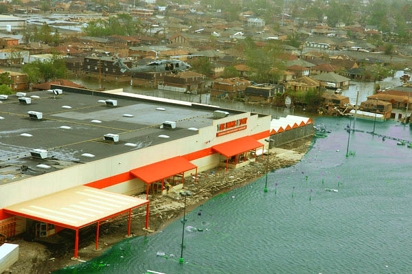 Image of tidalwavefloodshoppingcenter.jpg
