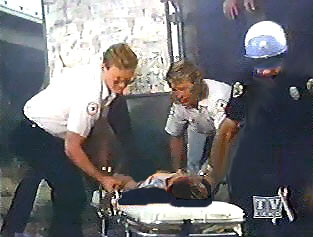 Image of vincehelpambulanceguysgurney.jpg